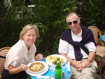 Lunch at a Paris sidewalk café
